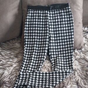 Forever 21 Black and White Zipper Faux Leather Detail Pants